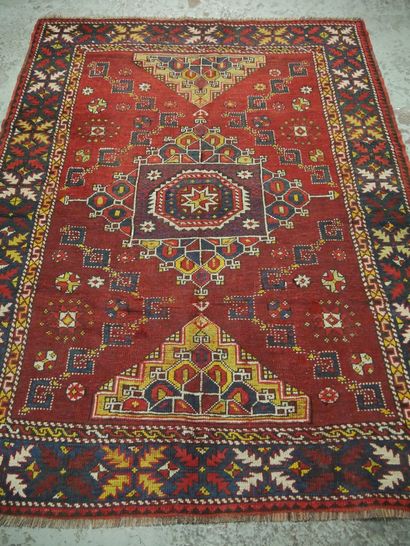 null Old Bergamo carpet - Central Anatolia (Turkey) 

Late 19th - early 20th century

Wool...