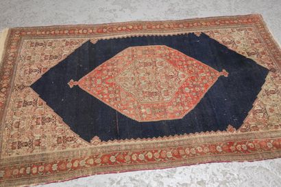 null Very fine, old and rare Senneh carpet - Northwest Persia 

Circa 1880

Wool...