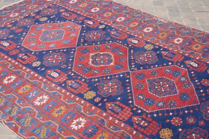 null Important and old Kouba carpet - Caucasus

End of the XIXth - Beginning of the...