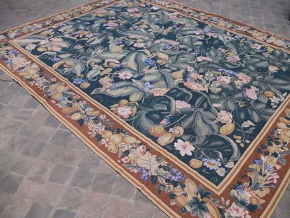 null Original and important petit point carpet

Circa 1970

Needlework with wool...