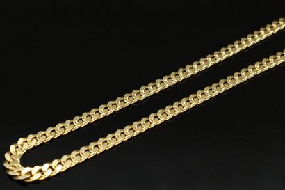 null CHIMENTO 

Yellow gold necklace 18k (750) with curb chain. 

Necklace size :...
