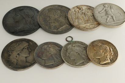 null Huit médailles en argent du département de la Manche (50) :

- d'ap. L. Merley,...