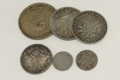 null Six pièces en argent :

- 5 francs suisses 1967 B

- 2 francs Semeuse 1908 -...