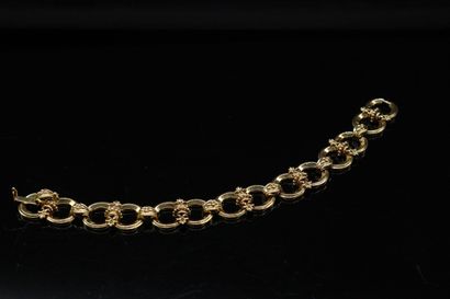 null Yellow gold bracelet 18K (750) with links in the form of stapled rings.

Eagle...