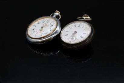 null Ten pocket watches, various periods including :

- savonnette, steel case, dial...