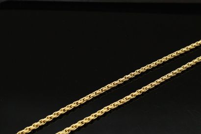 null Necklace in 18k (750) yellow gold with a chased link.

Italian work. 

Around...