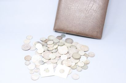 null Lot of coins mainly in silver, mainly French and XXth. 

Some XIXth coins, some...