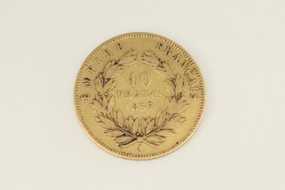 null Gold coin of 10 francs Napoleon III bare head. 1857 A

Weight : 3.17 g.