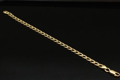 null Bracelet in 18k (750) yellow gold with curb chain. 

Italian work. 

Wrist size...