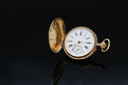null Yellow gold 18k (750) savonette watch with white enamel dial and Roman numerals....