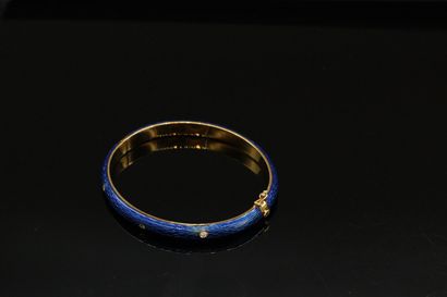 null Bracelet jonc en or jaune et gris 18k (750) émaillé bleu et orné de diamants...