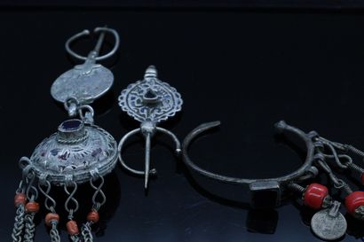 null Set of three jewels from North Africa:

- Moroccan fibula composed of a piece...