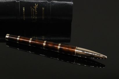 null MONTBLANC

Ballpoint pen, Miguel De Cervantes edition

In its box