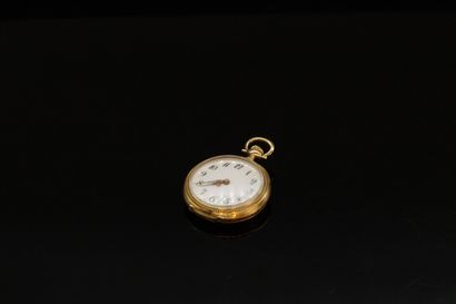 null Neck watch in 18K (750) yellow gold. White enamel dial, Arabic numerals. The...
