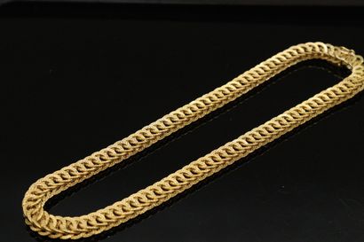 null 
Necklace in 18k (750) yellow gold with round mesh. 




Italian work, probably...