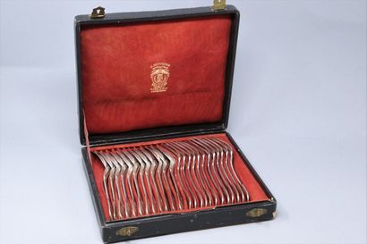 null Silver cutlery (Minerva) : twelve forks and twelve soup spoons, double filets...