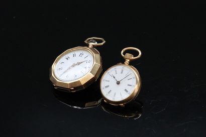 null Lot composed of two 18k (750) yellow gold collar watches. 

Gross weight: 38.47...