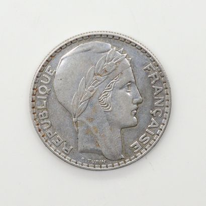 null FRANCE 

IIIe REPUBLIQUE 

20 francs en argent gravée par Turin 1936 

Le franc...