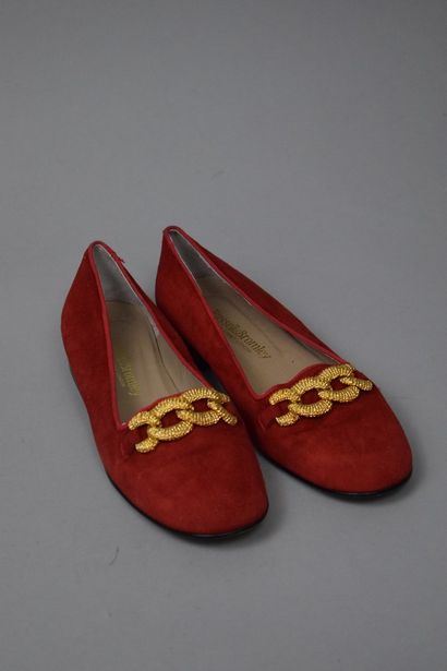 RUSSELL & BROMLEY 
 
Amusing and rare pair...