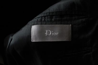 null DIOR



Grey wool suit, double breasted, two piped pockets, two inside pockets...