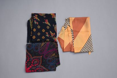 null MANTERO 



Lot of two silk scarves, one with animal prints and paisley, the...