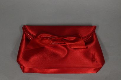 null YVES SAINT LAURENT



Opium beauty box, including a red satin and red satin...