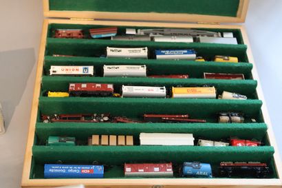 null Marklin. Mini-club

A set of 60 freight cars, some of which are in BO

Reference...