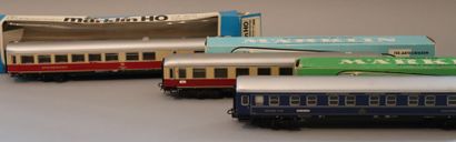 null Marklin. HO

Passenger cars including DB - TEE

Reference : 4059 (x2), 4140,...
