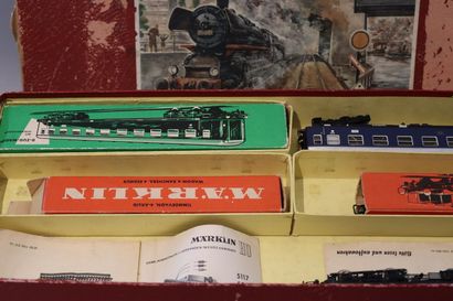 null Marklin. HO

2 Train Sets including DB Train and Freight Train 

Order no. ...