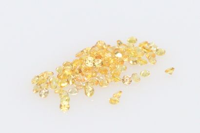 null Mixed round yellow sapphires on paper. 

Weight : 1.91 cts.