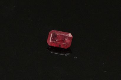 null Rectangular ruby with cut sides. 

Weight : 0.83 cts.