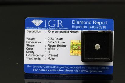 null Diamant "white J" rond sous-scellé.

Accompagné d'un certificat de l'IGR indiquant...