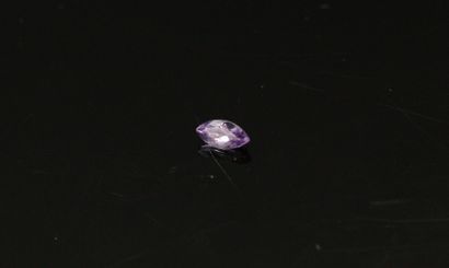null Amethyst on paper. 

Weight : approx. 0.50 cts.