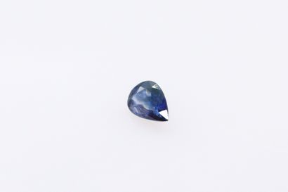 null Blue-violet sapphire pear on paper.

Weight : 0.65 cts.