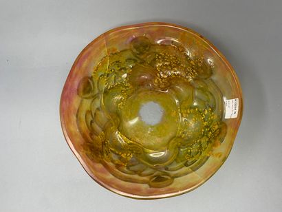 null DAUM Nancy Majorelle

Orange glass bowl with gilded decoration and wrought iron...