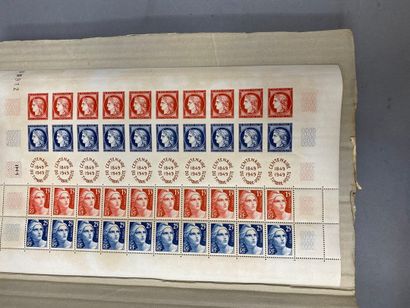 null French collection, mint and cancelled stamps, some good colors from time to...