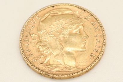 null Pièce en or de 20 Francs au coq (1904)

Poids : 6.45 g.