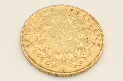 null Pièce en or de 20 francs Louis Napoléon Bonaparte tête nue (1852)

Poids : 6.44...