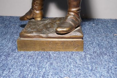 null MARIOTON Eugène, 1854-1933,

Soldat à la baïonnette,

bronze à patine brun clair...