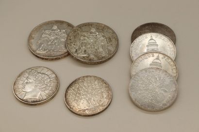 Lot of silver coins including : 

- 5 x 100...