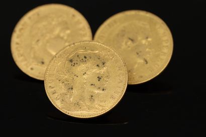 Lot de trois pièce en or de 10 Francs : 
-...