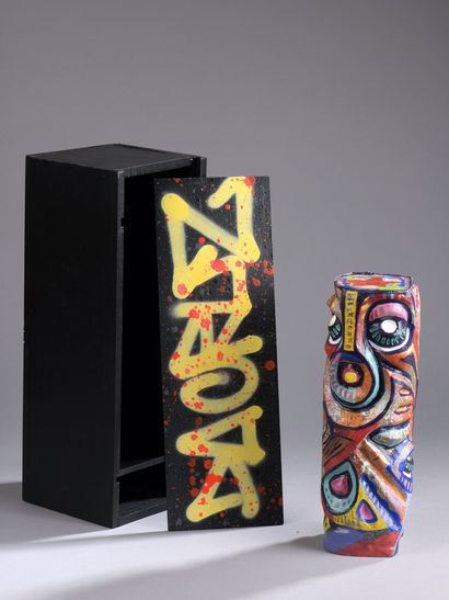 null DACRUZ (né en 1976)

Mini Totem 

Sculpture en résine béton 

Présentée dans...