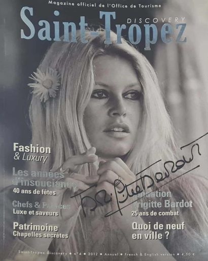  Magazine officiel de l'office de Tourisme de Saint-Tropez, n°4 de 2012 
avec un...