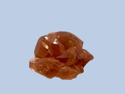 null Grenat Hessonite : cristaux centimétriques accolés gemmes et brillants, couleur

rouge...