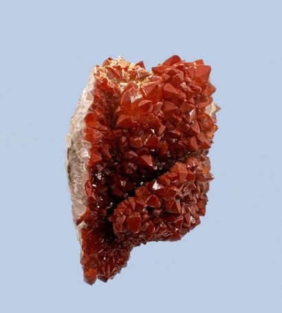 null Hematoid quartz : red points up to 5 mm on gangue 

St Prix, Morvan (1981) 

Dimensions...