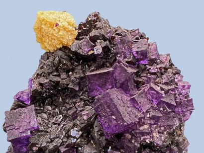 null Très belle fluorite violette avec calcite, celesto-baryte, blende. Fluorite:...