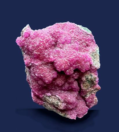null Redcurrant pink mamelled cobalt calcite with millimetric crystals 

Bou Azzer,...