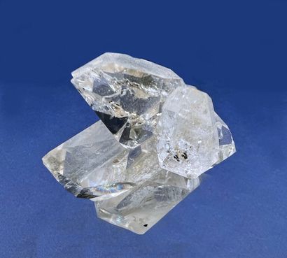 null Quartz Herkimer : six cristaux limpides accolés (jusqu'à 35 mm) - 1995

Gravières,...