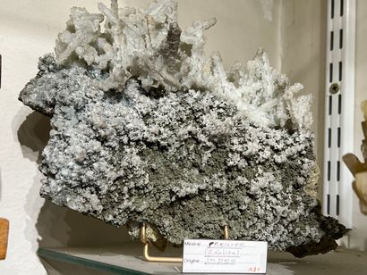 null Prehnite in white stalactites in the upper part of the piece 

India (1977)...