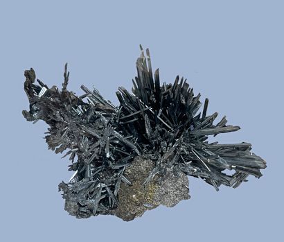 null Beautiful stibine: sheaf of needles (up to 4 cm), crystallized AR side 

Romania...